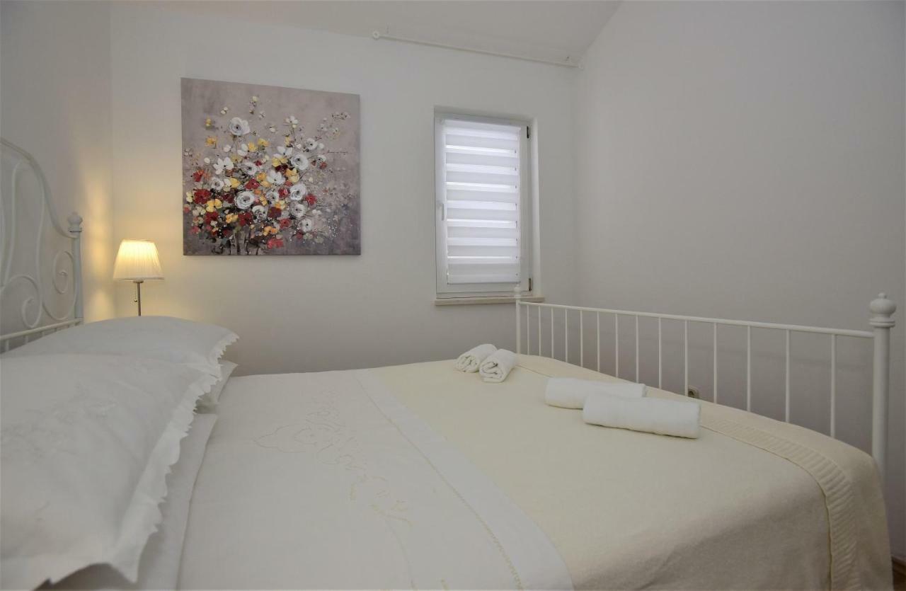 Andor - Lux, Two Beautiful Terraces With Sea & Sunset View Makarska Exterior foto